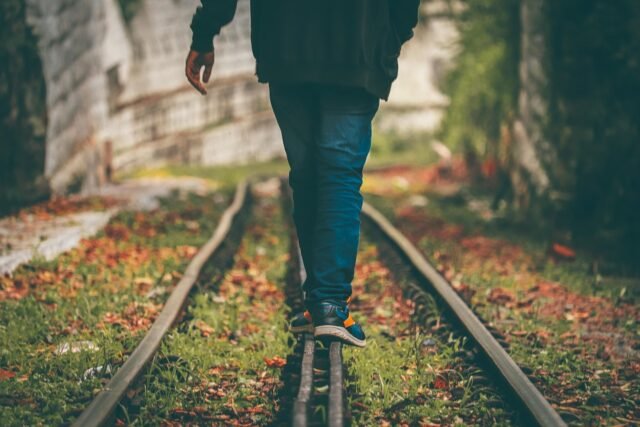 Solo traveler walking safely in India during daytime.