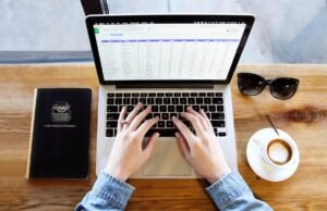 Mobile Apps for Daily Productivity: Boost Your Routine with These Smart Tools mobile apps for daily productivity shown on smartphone screen